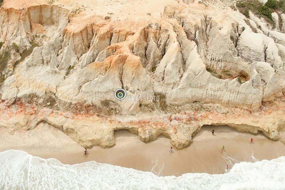 Praia Tabuba Do Morro Branco Suite 04 Pessoas 贝贝里比 外观 照片